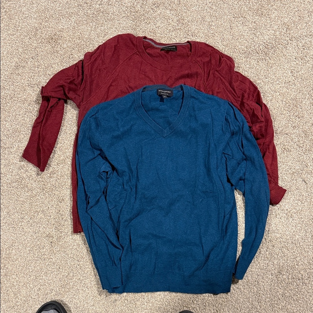 Banana Republic Men's Blue and Red Sweater Set XL